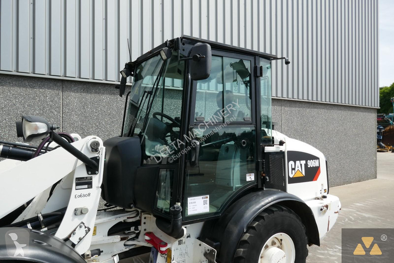 Shovel Caterpillar M