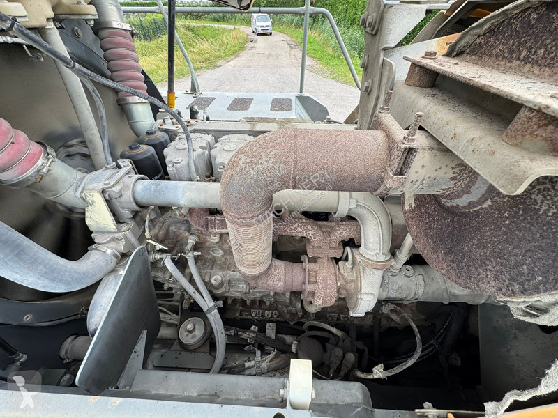 Shovel Liebherr 2plus2