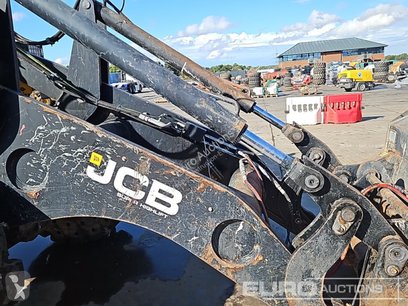Nakladač JCB 437HT