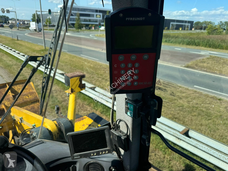Nakladač Komatsu