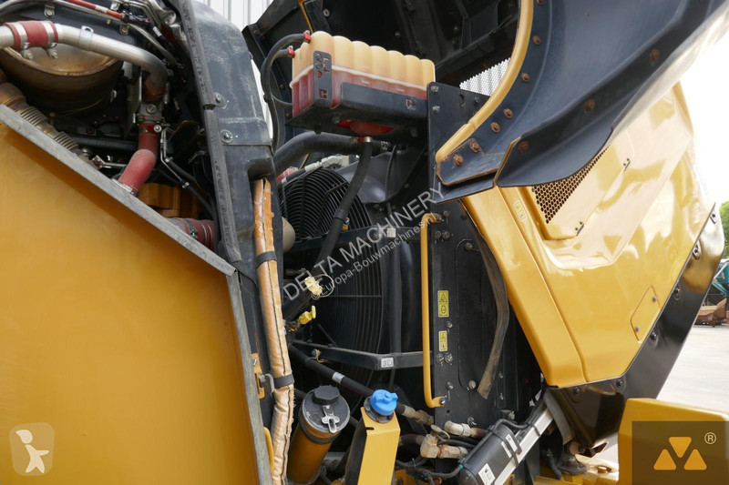 Nakladač Caterpillar 980M