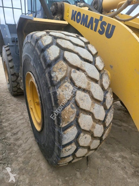 Nakladač Komatsu 7