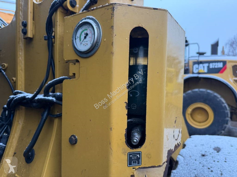 Nakladač Caterpillar 926M - Dutch Machine /...