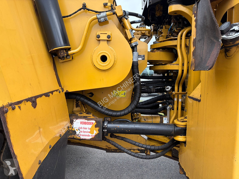 Nakladač Caterpillar 988K