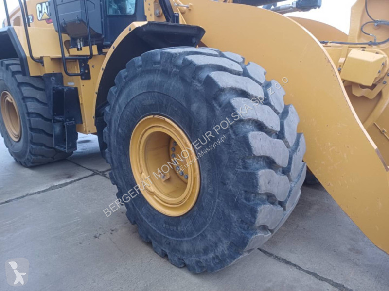 Nakladač Caterpillar 972