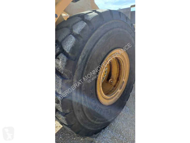 Товарач Caterpillar
