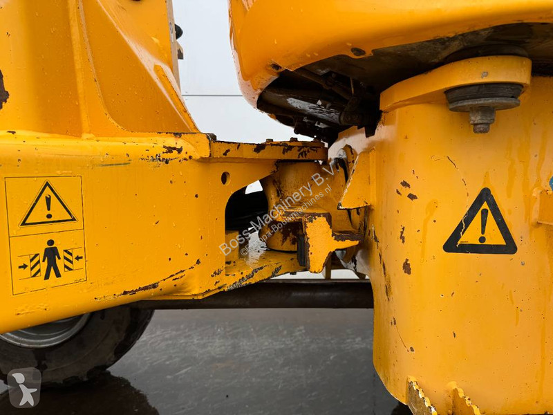 Nakladač Volvo B - Bucket + Forks / Quick Coupler