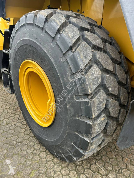 مُحمّلة Caterpillar GC wheel loader Demo 650 hours