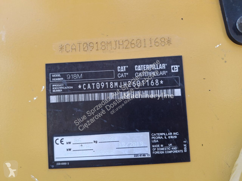 Nakladač Caterpillar 918 M