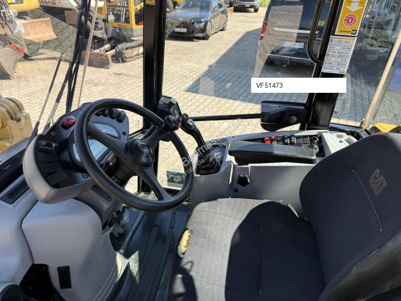 Pala Caterpillar CAT 906M Radlader 55 kW 5600 kg