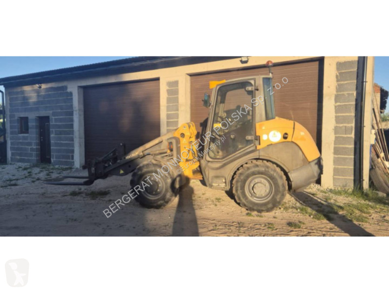 Nakladač Mecalac AX700