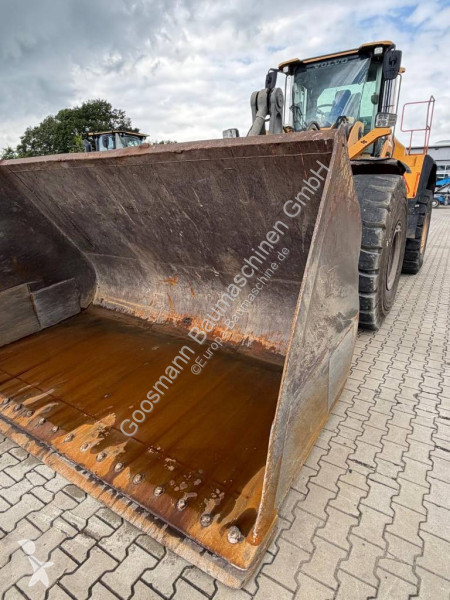 Nakladač Volvo