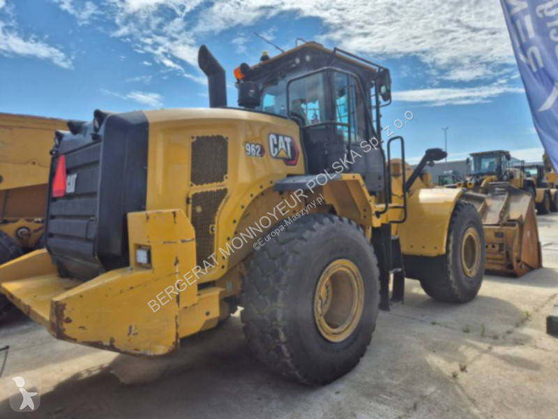 Nakladač Caterpillar 962-14