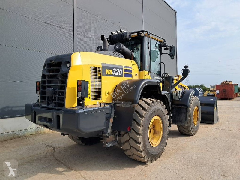 Nakladač Komatsu WA320-8 High Lift