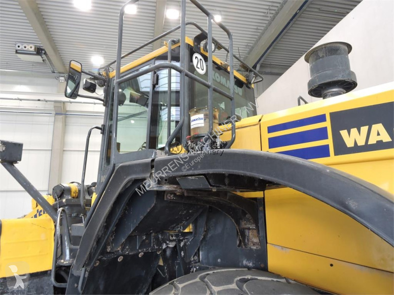 Nakladač Komatsu