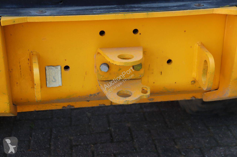 Nakladač JCB T4