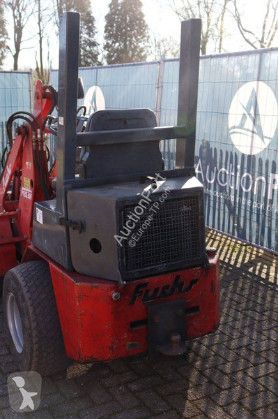 Nakladač Fuchs F853H