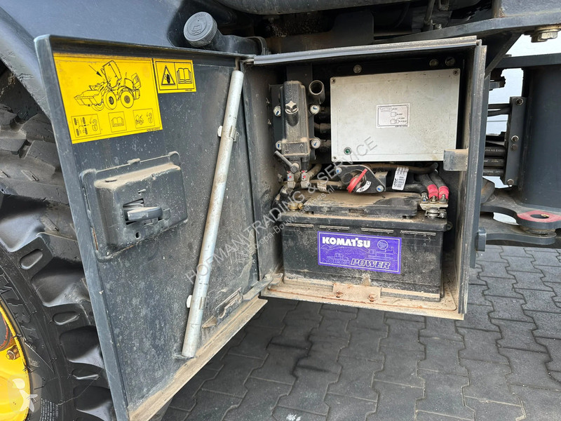 Nakladač Komatsu WA80M-7