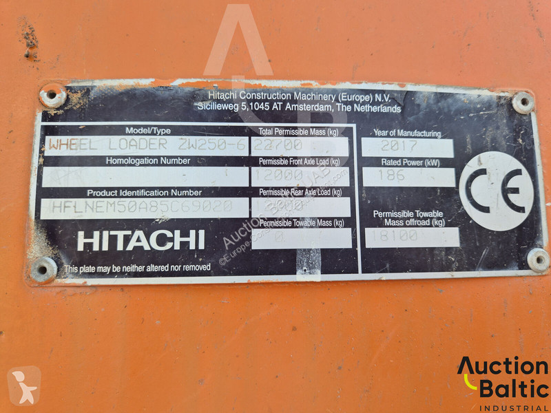 Фронтальный погрузчик Hitachi 6