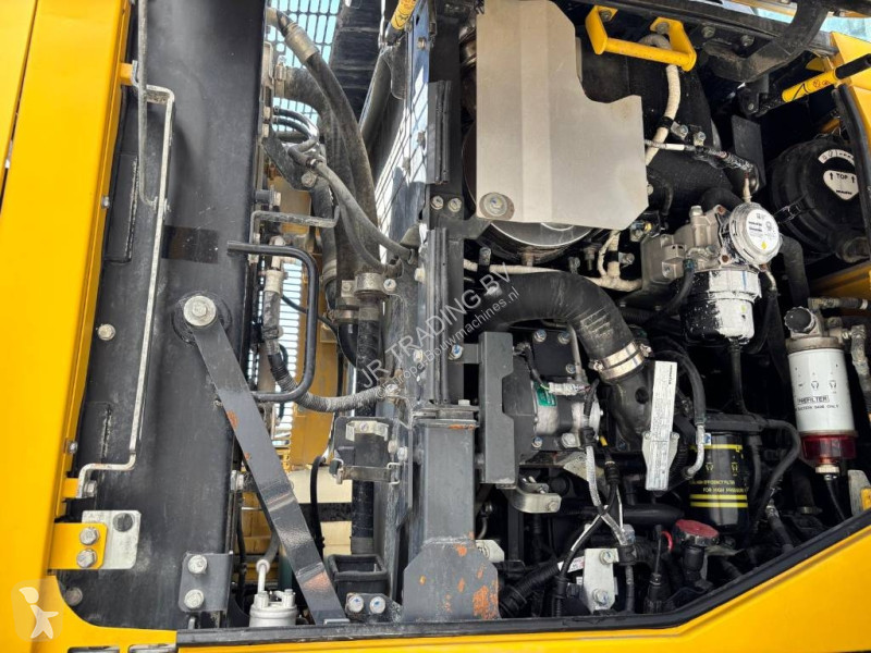Фронтальный погрузчик Komatsu WA 200-8