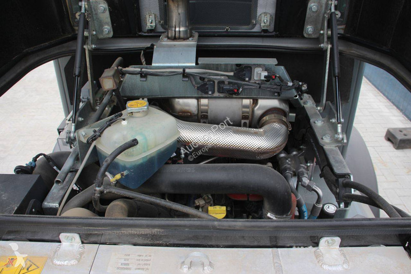 Chargeuse Neuson WL60