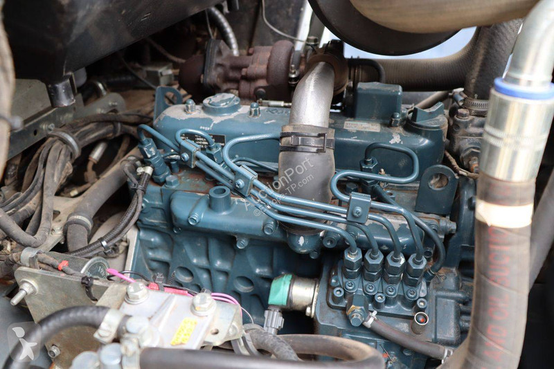 Chargeuse Giant V452T
