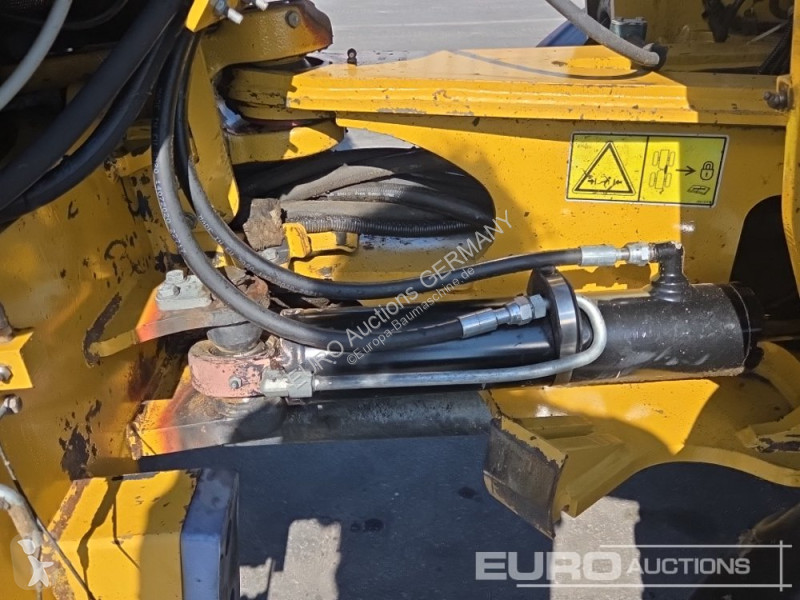 Товарач Caterpillar