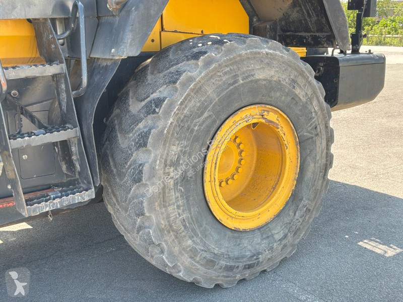 Навантажувач Komatsu