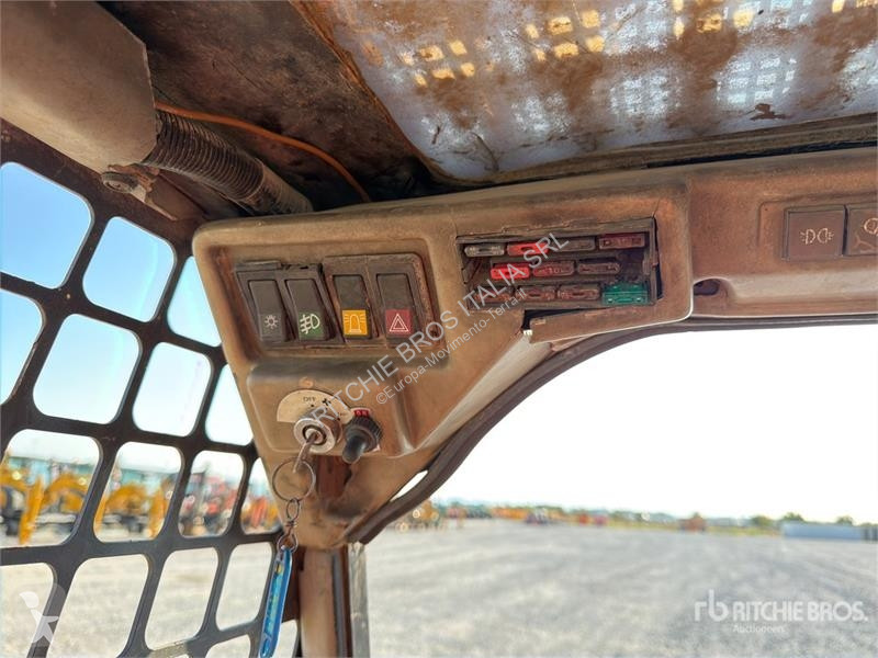 Pala cargadora FAI 333 Skid Steer Loader