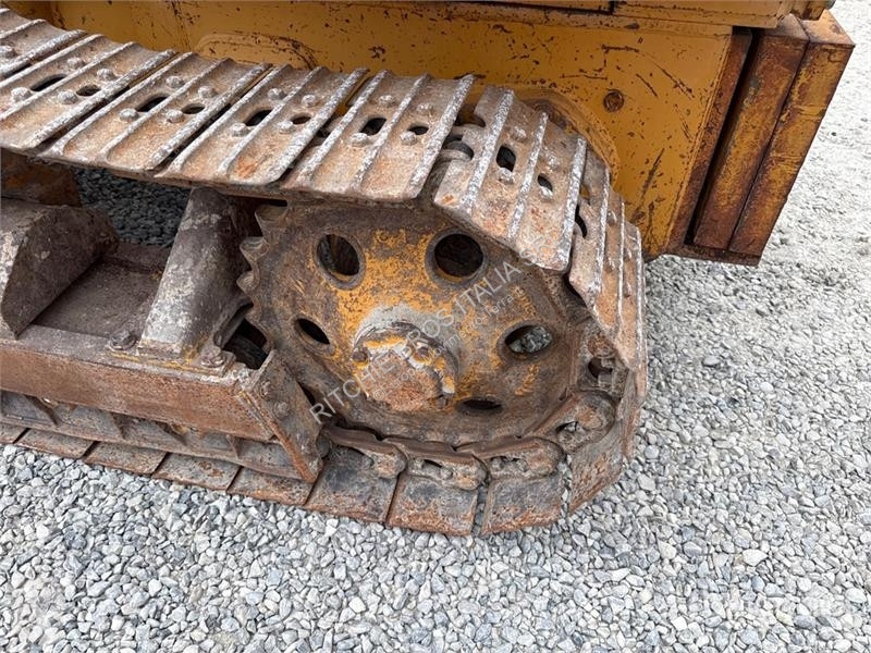 Pala cargadora Komatsu 16 Crawler Loader