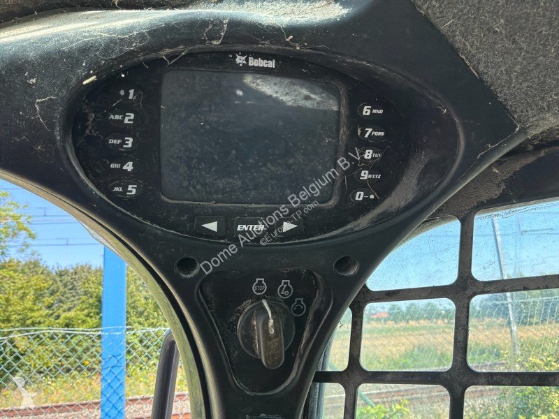 Pá carregadora Bobcat S590