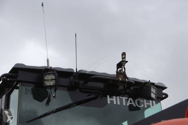 Chargeuse Hitachi 6