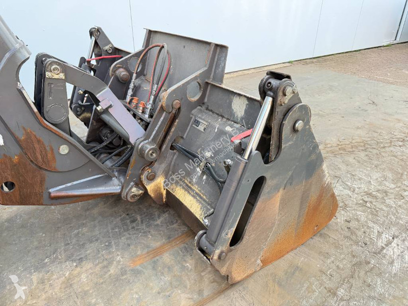 Chargeuse Mecalac AS900 - Bucket + Forks / Mecalac