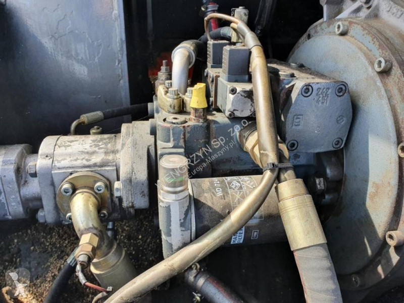 Фронтальный погрузчик O&K Ładowarka kołowa O&K L8