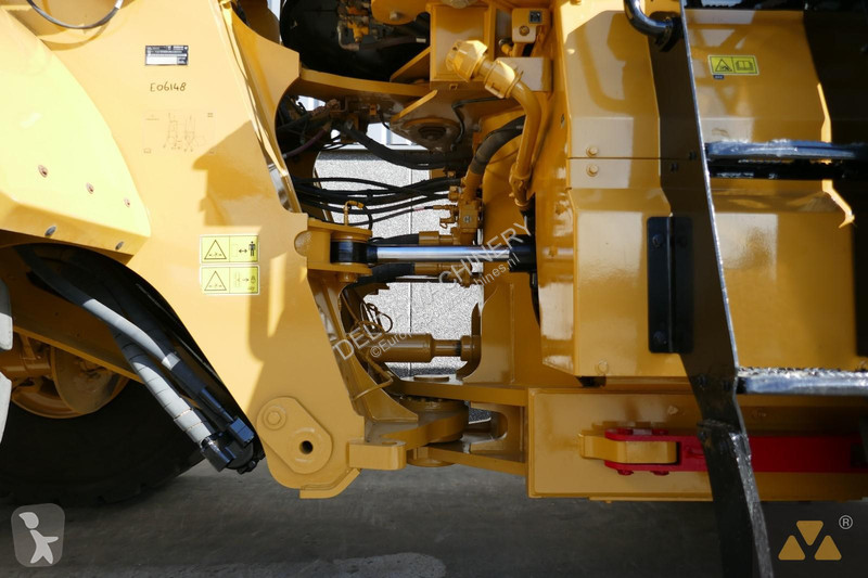 Shovel Caterpillar 980M