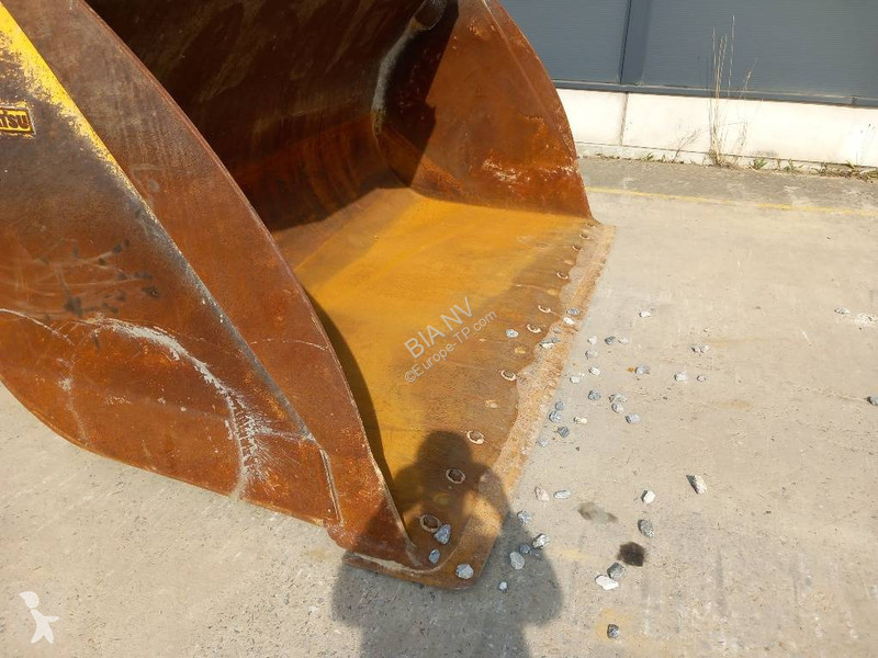 Shovel Komatsu WA475-10