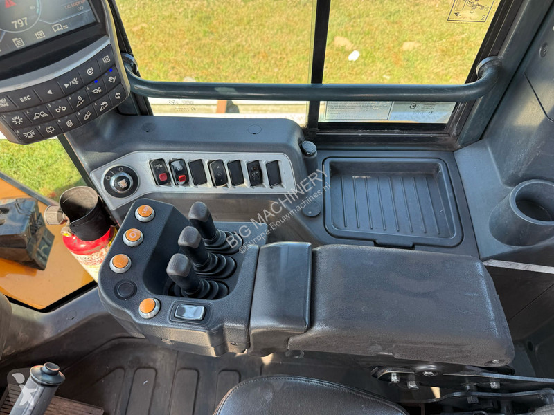 Pala Hyundai HL970