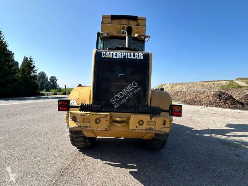 Pá carregadora Caterpillar