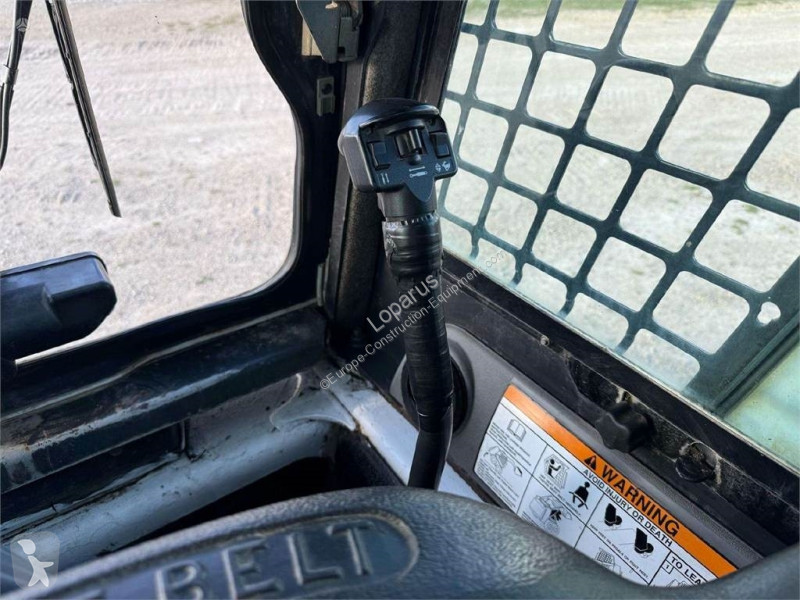 Shovel Bobcat