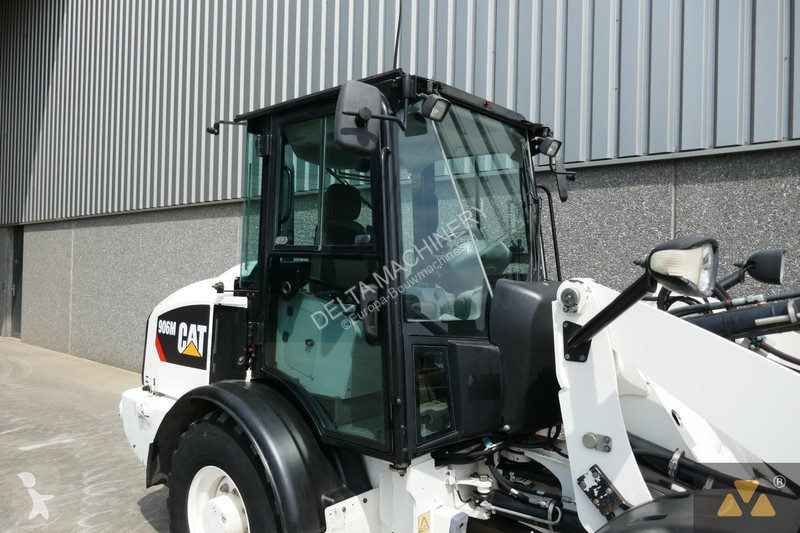 Shovel Caterpillar M