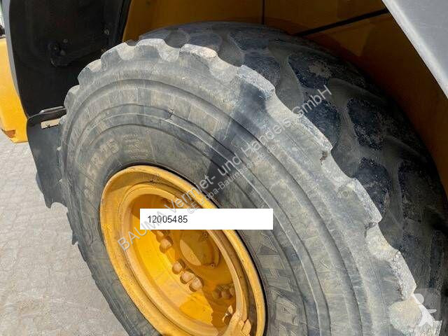 مُحمّلة Volvo L 120 H (12005485)