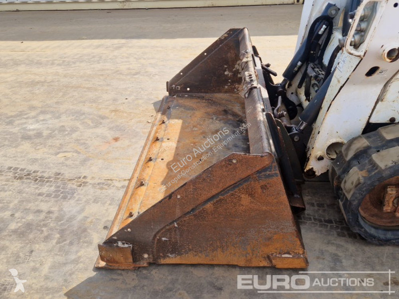 Shovel Bobcat T590