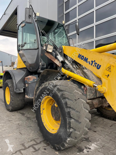 Shovel Komatsu WA100