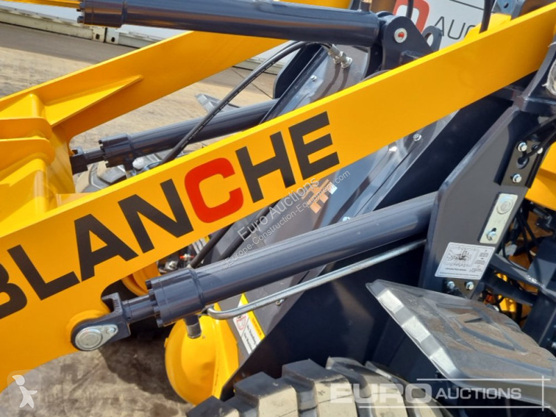 Pá carregadora Blanche TW36