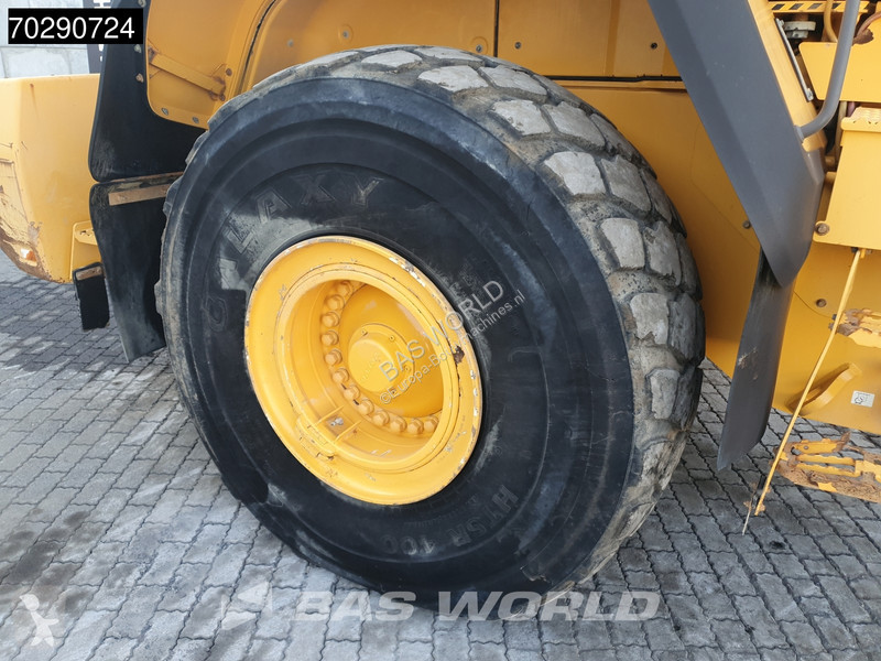 Nakladač Volvo L180 CDC