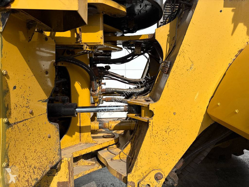 Shovel Caterpillar 980M - Central Greasing /...