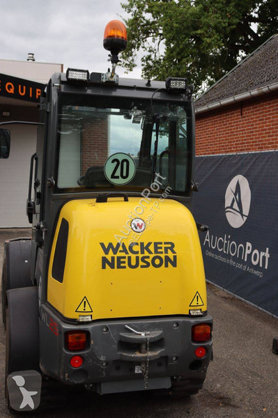 Pala cargadora Neuson WL25