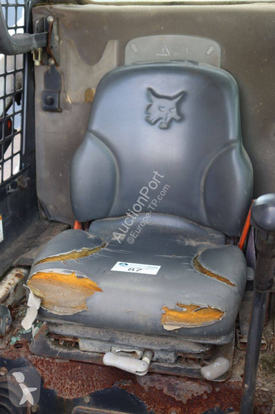 Shovel Bobcat