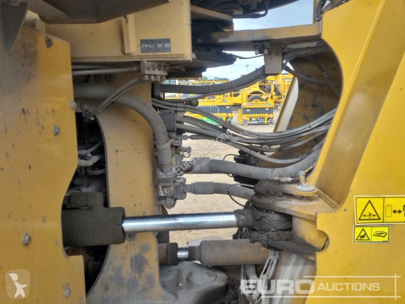 Nakladač Caterpillar 980M