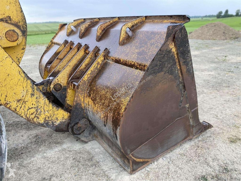 مُحمّلة Komatsu 480-6